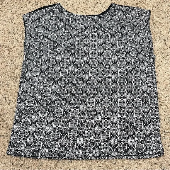 WOMEN’S ANN TAYLOR LOFT VINTAGE SOFT BLOUSE - Picture 2 of 3